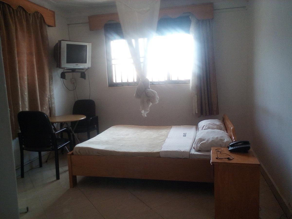 Mamba Hotel 캄팔라 외부 사진